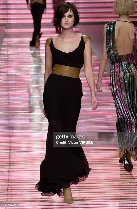 versace 2001 runwai|2001 Vintage Versace Couture Documented Runway Black .